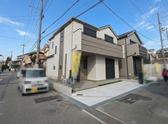 東香里1丁目　新築一戸建ての外観|新しい生活にいかがでしょうか？外観はお住まいの顔になります。こだわりたいポイントですね。外壁塗装や屋根塗装のご相談も承っております。
■現地内覧・資金計画相談・住宅ローン相談もお問合せ受付中■