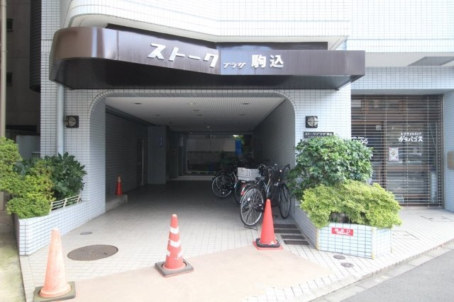 ストークプラザ駒込のエントランス