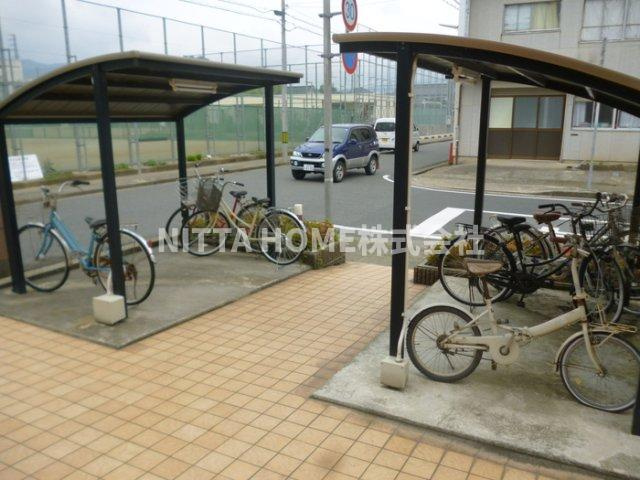 グレースパラシオンのその他共用部分|屋根付きの駐輪場は無料です★