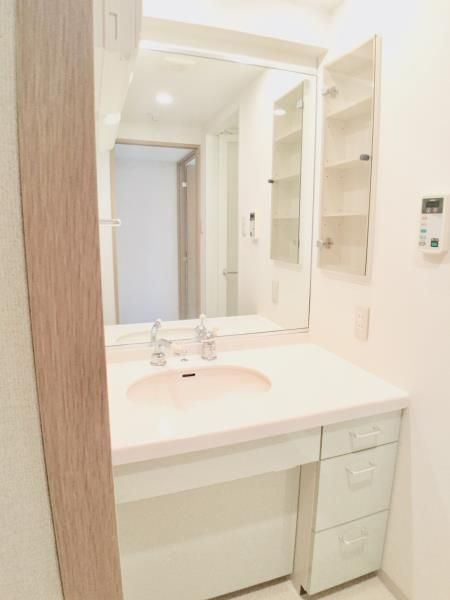 リックスαの独立洗面台