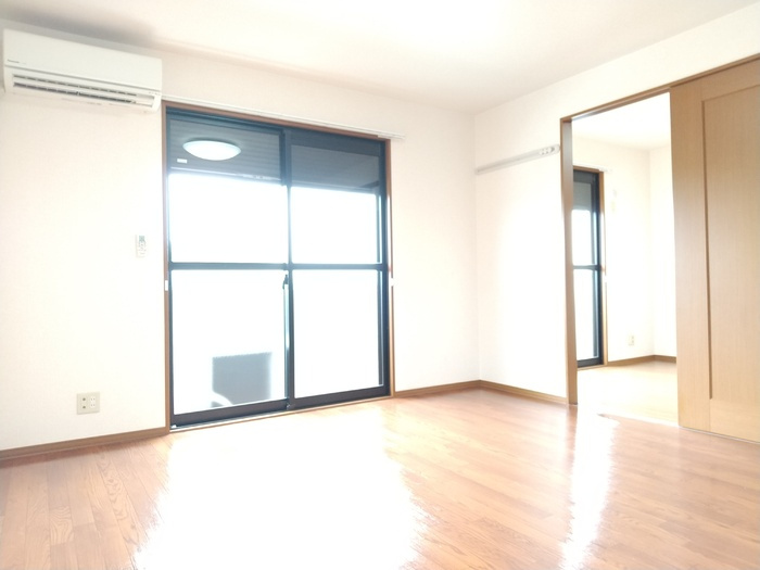 カーサソレイユ　Ｂ棟　　刈谷市近郊の賃貸はクラスホーム刈谷店の居間・リビング