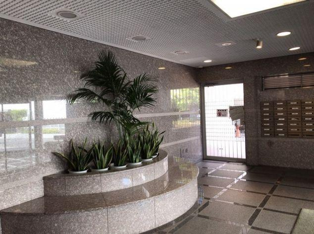アーバンコート市ヶ谷のエントランス