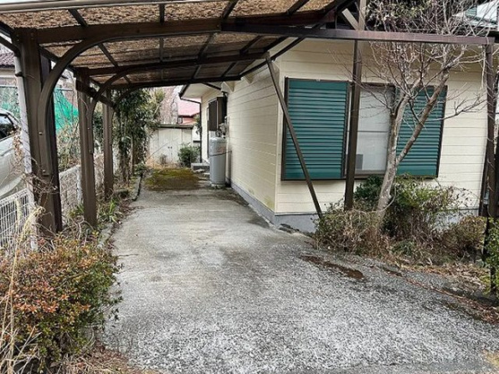 【駐車場】 | 大室高原別荘地　戸建