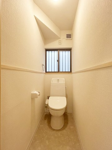 高知市朝倉丙　中古戸建てのトイレ
