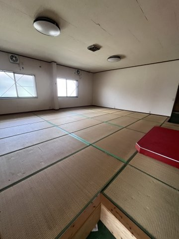 足利市福居町倉庫、事務所の内装|倉庫内