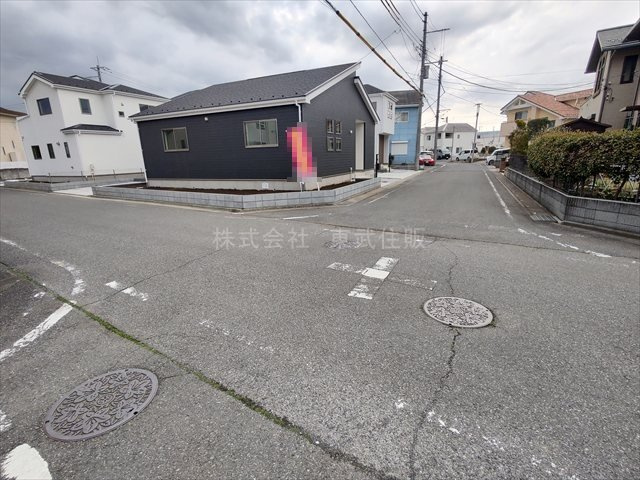 【前面道路含む現地写真】の画像