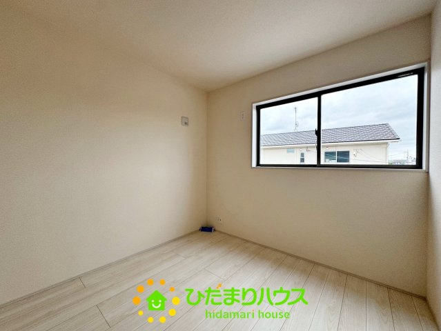 古河三和　新築一戸建て　02　リーブルガーデンの洋室