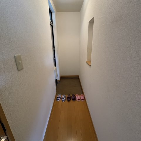 ハイツ夕陽ヶ丘の玄関