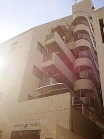 エステージワコーのエントランス