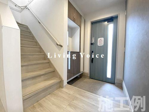 【玄関】 | 【仲介手数料０円】綾瀬市上土棚北2丁目3期　新築一戸建て | 綾瀬市上土棚北2丁目3期　新築一戸建て