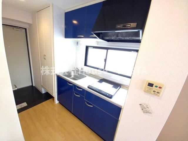オルタンシア下山手のキッチン