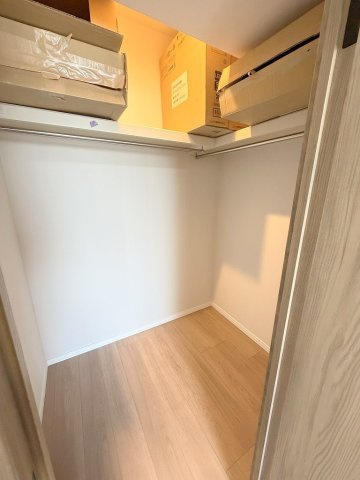 パークフィールドみさとテラ・ウエスト3街区1号館の収納|季節物の大物家電の収納にも便利なウォークインクローゼット
