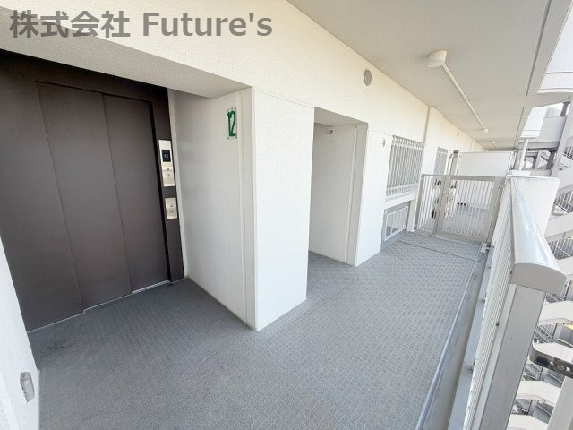 パークフィールドみさとテラ・ウエスト3街区1号館のその他共用部分|エレベーター横のお部屋です