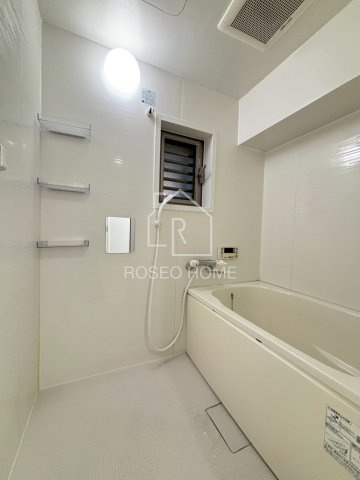 アパートメントK'S福島の浴室|同マンション別部屋：参考写真