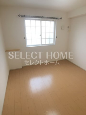 【寝室】 | グリーンシティ竜美H棟 | 寝室です
同型タイプ