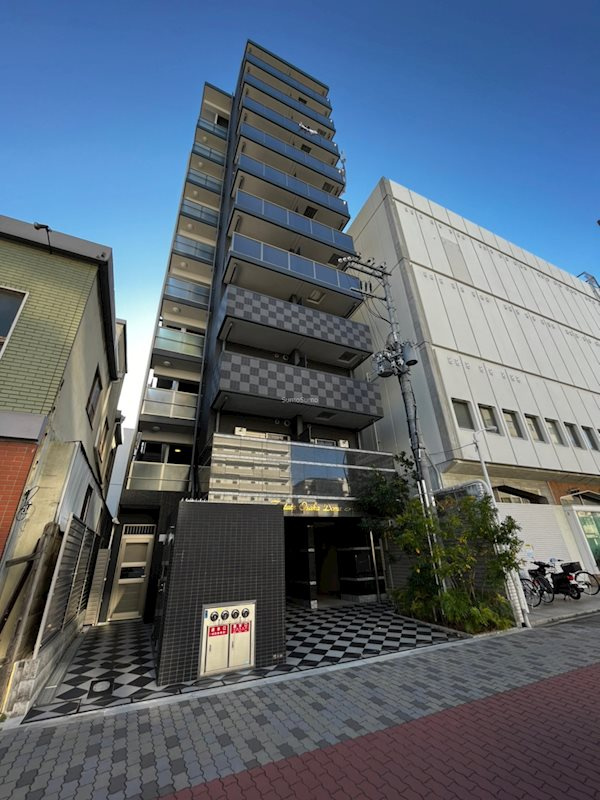 ファステート大阪ドームライズの外観