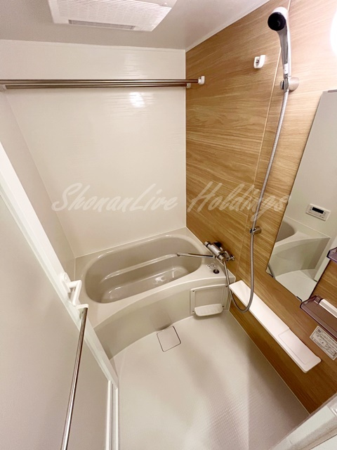 パークアクシス横浜阪東橋の浴室|浴室乾燥機付き♪