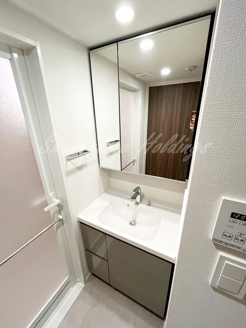 パークアクシス横浜阪東橋の洗面所|人気の独立洗面♪