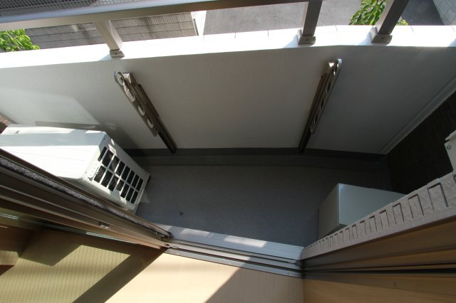 サンクシェル三軒茶屋　三軒茶屋エリア　オートロック　南東角部屋のバルコニー
