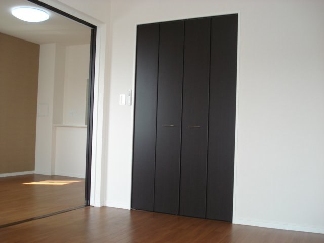 アーミストⅡの内装|南側洋室