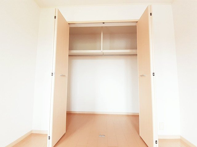 ビッグ　シャトーＢの収納
