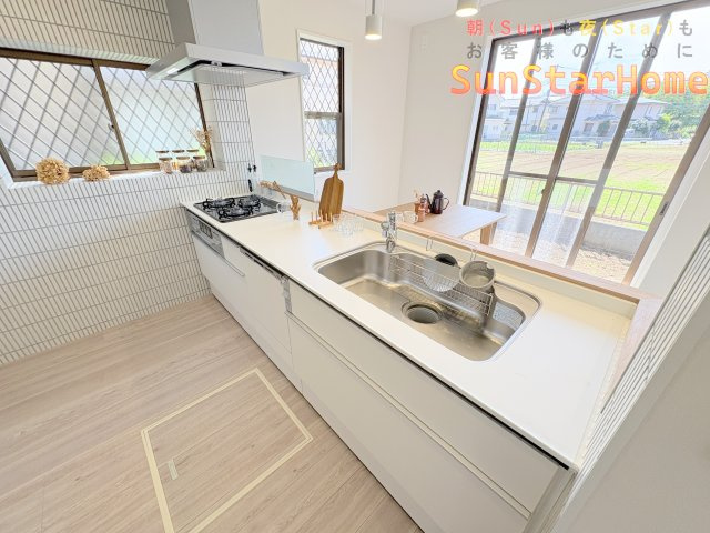 【サンスターホーム】青梅市野上町1丁目　リノベーション住宅のキッチン