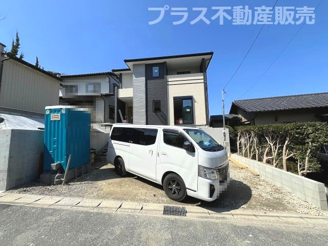 【外観】 | 那珂川市片縄西5丁目3期　1号棟（全1棟）【仲介手数料無料・0円】 | 現地写真。プラス不動産販売なら、現場の全ての棟をまとめてご見学頂けます。