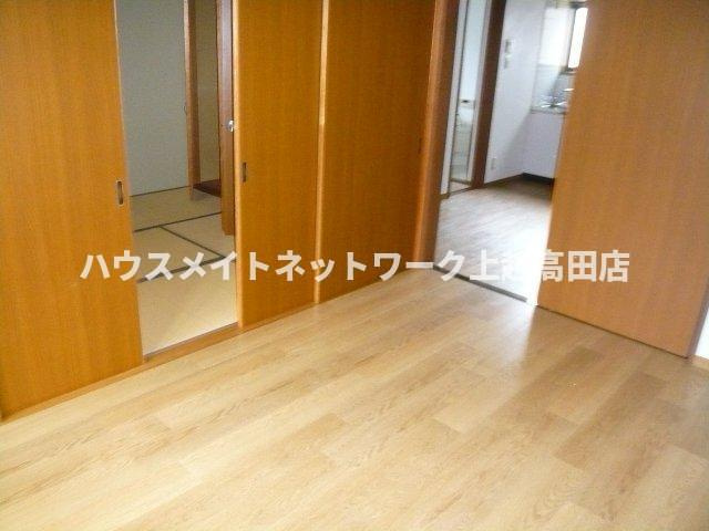 メゾンボヌールの居間・リビング|ＤＫ