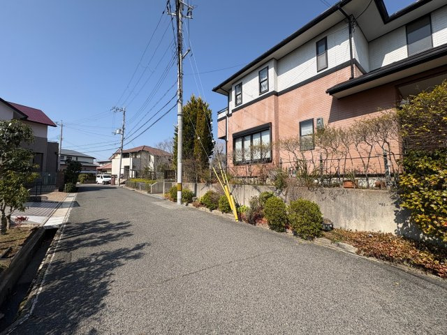 神戸市北区星和台1丁目戸建の前面道路含む現地写真
