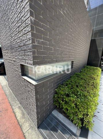 エスリード京橋のエントランス