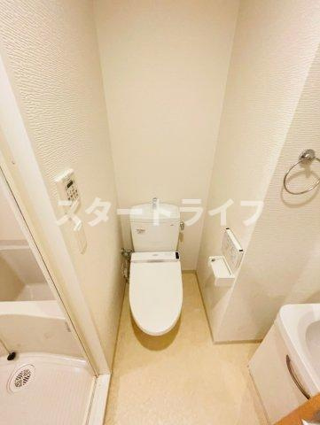 大阪市東淀川区淡路１丁目の賃貸マンションのトイレ