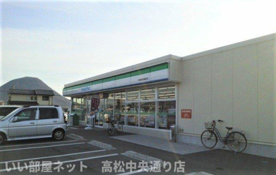 【周辺】 | カサデルソレアード | ファミリーマート宇多津長縄手店まで200m