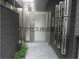 【エントランス】