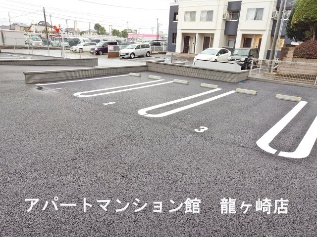ココ・ハウスの駐車場