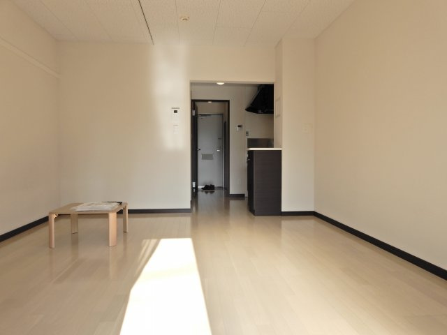 レオネクストエイザの洋室