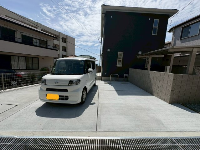 SOLARE摩耶の駐車場