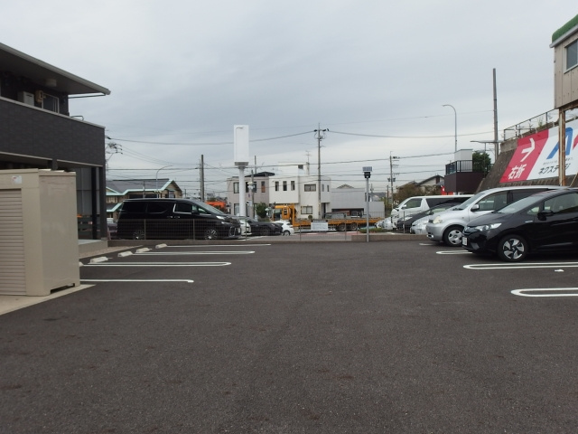 ＥＴＥＲＮＡの駐車場
