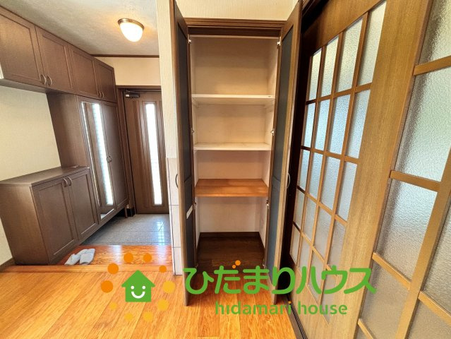 杉戸町内田４丁目　中古一戸建ての収納