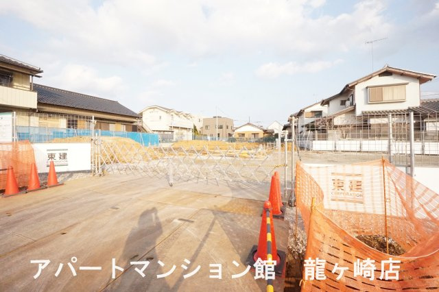 仮)阿見町中郷新築アパートの駐車場