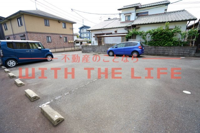 ＫブロッサムⅡ（ケイブロッサムツー）【キャッシュバック対象】の駐車場|駐車場に車を止められます