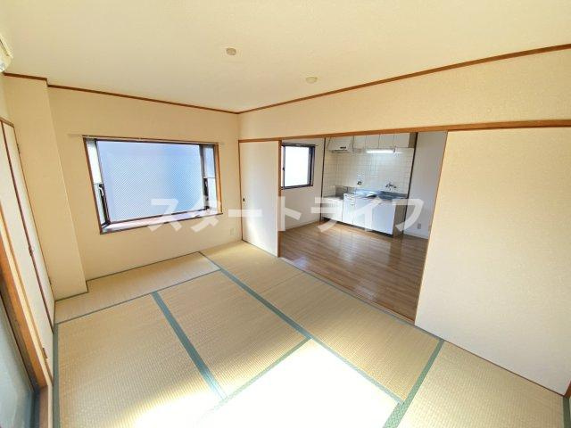 大阪市東淀川区西淡路３丁目の賃貸マンションの寝室