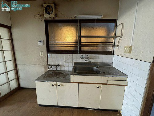 上賀茂南大路町 中古テラスのキッチン