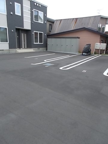 エスポワールの駐車場