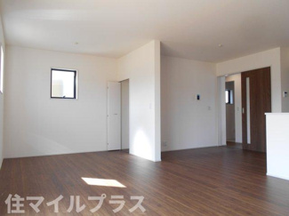 【居間・リビング】 | 郡山市大槻町前畑新築一戸建て3棟 | 使いやすいリビングです