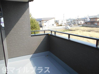 【バルコニー】 | 郡山市大槻町前畑新築一戸建て3棟 | 開放的で明るい空間を演出してくれるバルコニーです