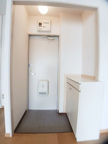レピュートおんつかⅡの玄関