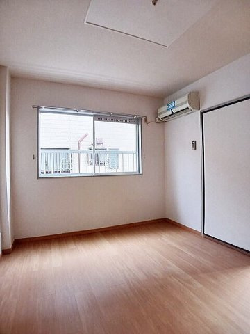 デパートメントアラキの内装