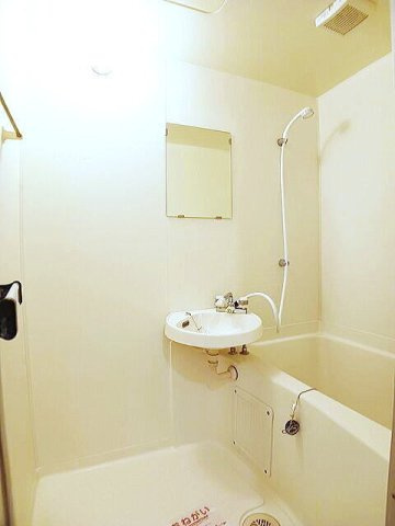 デパートメントアラキの浴室