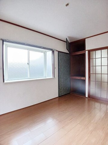 デパートメントアラキの内装