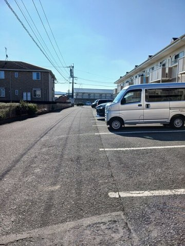 ハイツウイステリア（Ｂ）の駐車場